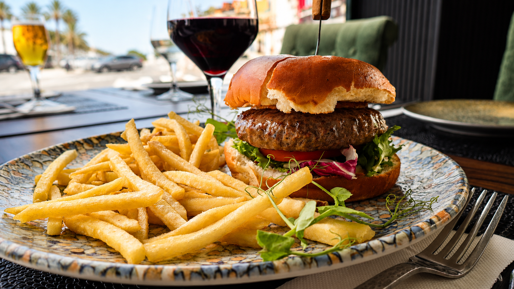 Hamburguesa Black Angus con patatas